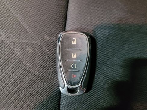 Used 2018 Chevrolet Trax LT w/ LT Convenience Package AWD/4WD image 32