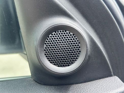 Used 2018 Jeep Grand Cherokee Limited image 23