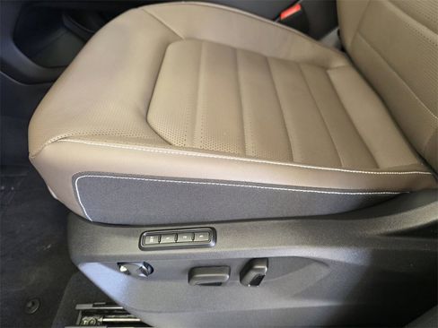 New 2026 Volkswagen Atlas SEL image 16