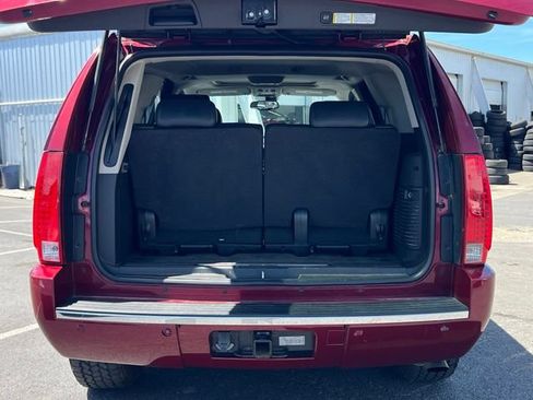 Used 2008 Cadillac Escalade AWD image 10