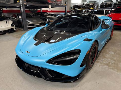 Used 2021 McLaren 765LT image 12