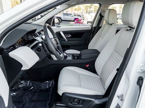 Used 2024 Land Rover Discovery Sport S image 14