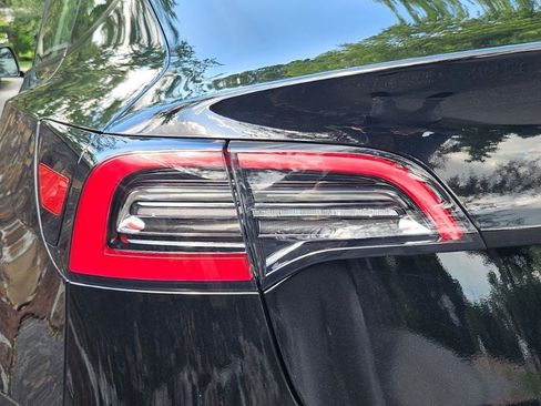 Used 2023 Tesla Model 3 Standard Range RWD image 27