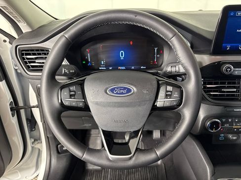 Certified 2023 Ford Escape Active AWD/4WD image 16