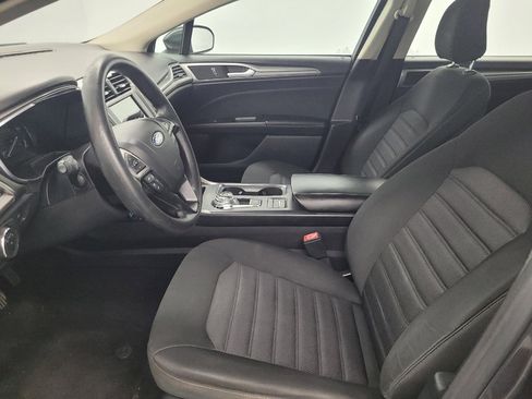 Used 2020 Ford Fusion SE FWD image 17