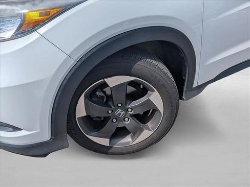 Used 2018 Honda HR-V EX image 10