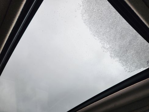 Used 2018 Toyota RAV4 XLE image 16