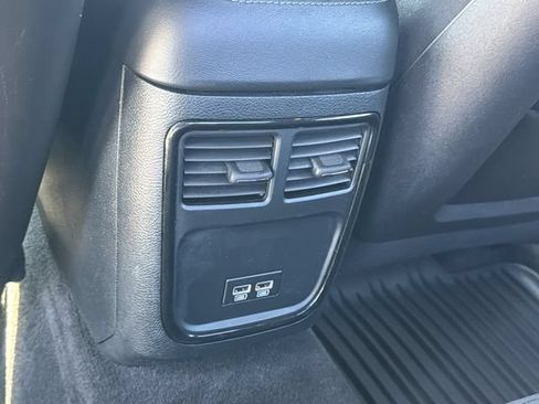 Used 2018 Dodge Charger GT w/ Navigation & Travel Group AWD/4WD image 13