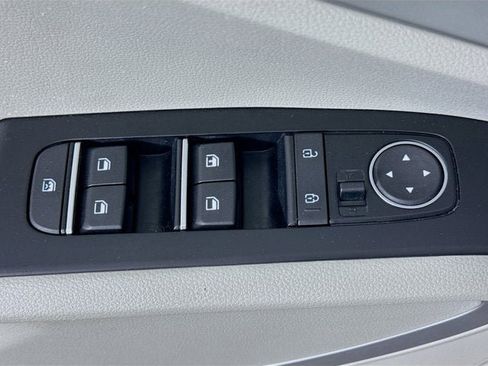 Certified 2023 Kia Soul LX image 17