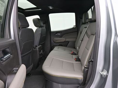 New 2026 Chevrolet Colorado ZR2 w/ Technology Package AWD/4WD image 28