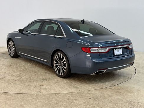 Used 2019 Lincoln Continental Select w/ Continental Climate Package FWD image 3