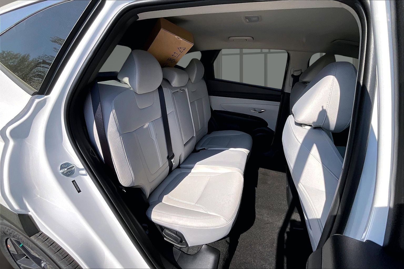 New 2026 Hyundai Tucson SEL FWD image 12