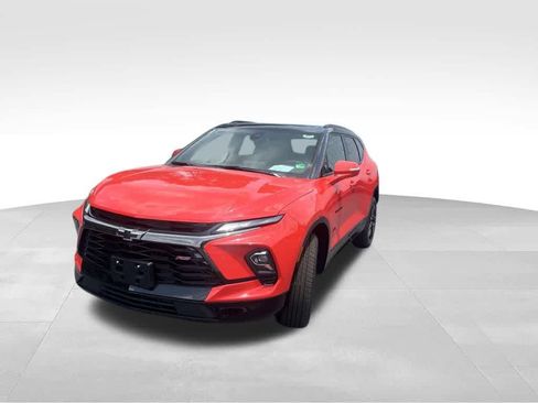 New 2025 Chevrolet Blazer RS w/ Driver Confidence II Package image 3