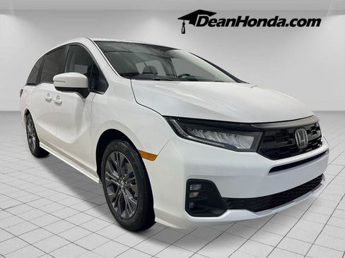 New 2026 Honda Odyssey Touring image 9
