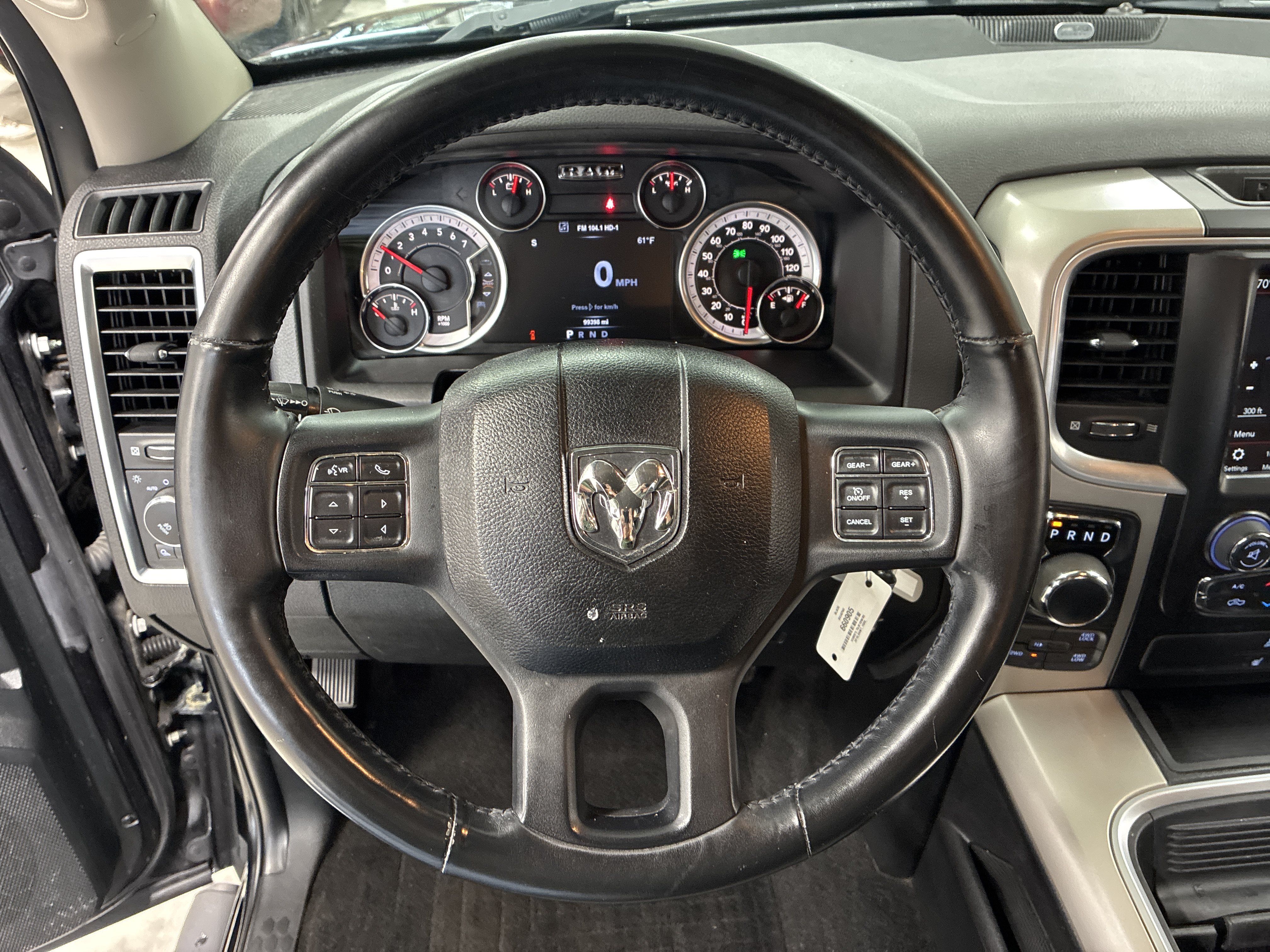 Used 2018 RAM 1500 SLT AWD/4WD image 28