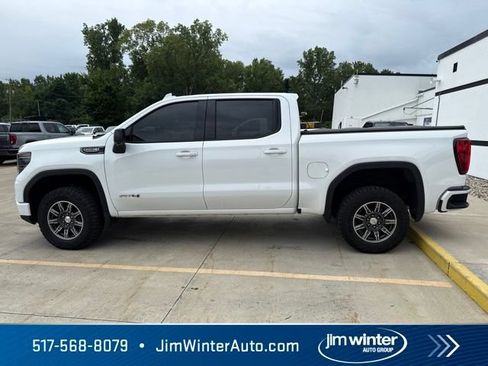 Used 2024 GMC Sierra 1500 AT4 w/ AT4 Preferred Package AWD/4WD image 9