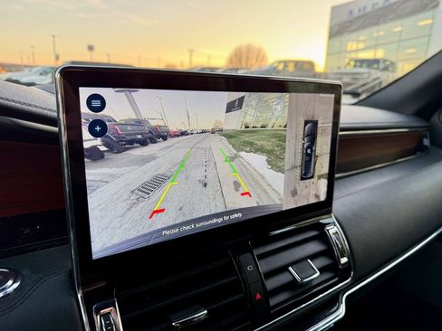 Used 2022 Lincoln Navigator L Reserve image 22