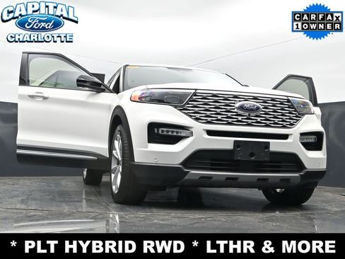 Used 2023 Ford Explorer Platinum w/ Class IV Trailer Tow Package RWD image 40