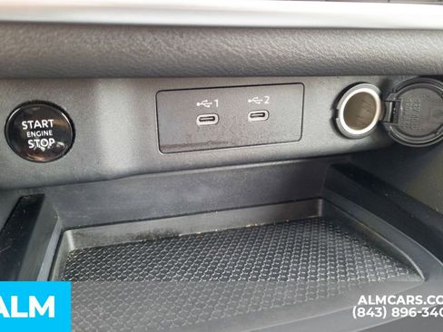 Used 2025 Nissan Rogue SV image 10