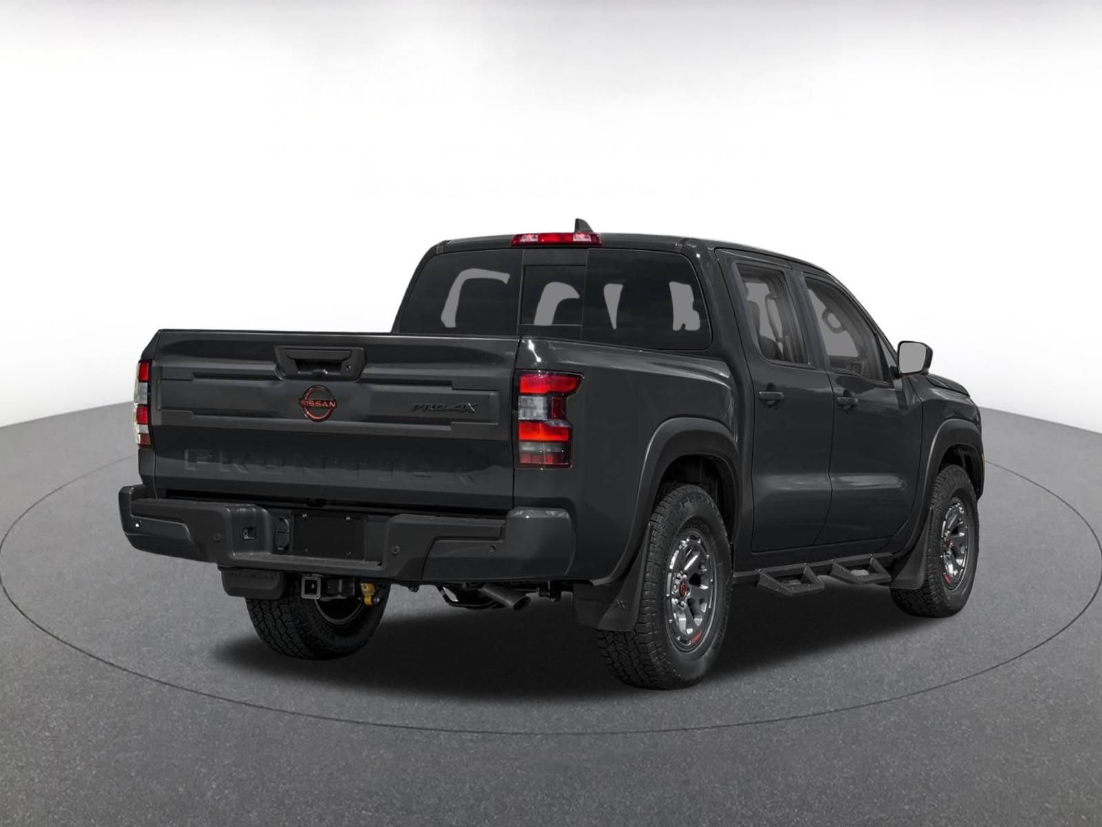 Used 2026 Nissan Frontier PRO-4X AWD/4WD image 2