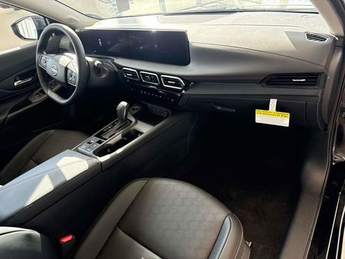 New 2026 Nissan Sentra SR w/ SR Premium Package FWD image 16