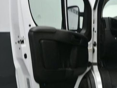 Used 2025 RAM ProMaster 2500 w/ Convenience Group image 12