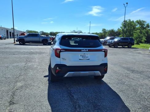 Used 2024 Kia Seltos LX AWD/4WD image 33