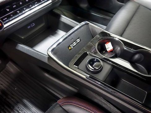 New 2026 Chevrolet Equinox RS w/ LPO, Floor Liner Package image 20