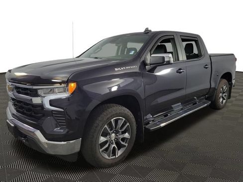 Used 2023 Chevrolet Silverado 1500 LT AWD/4WD image 3