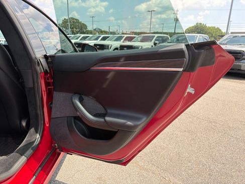 Used 2022 Tesla Model S AWD/4WD image 21