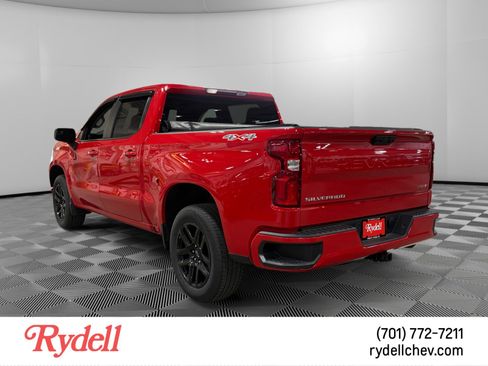 Used 2022 Chevrolet Silverado 1500 RST AWD/4WD image 2