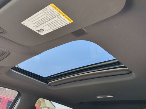 Used 2019 Chevrolet Silverado 1500 RST AWD/4WD image 18