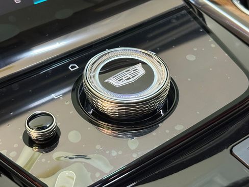 New 2026 Cadillac Escalade ESV Platinum Sport w/ LPO, ONYX Package image 42