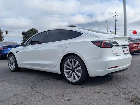 Used 2019 Tesla Model 3 Standard Range Plus image 3
