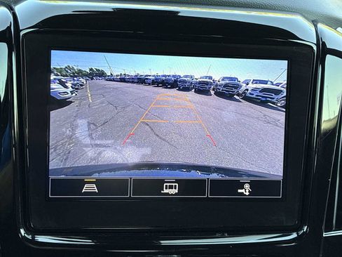 Used 2022 Chevrolet Traverse LT AWD/4WD image 23