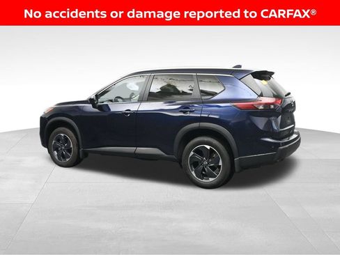 Used 2024 Nissan Rogue SV w/ SV Premium Package FWD image 3