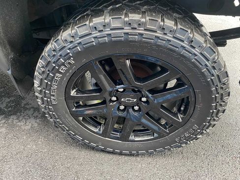 Used 2017 GMC Sierra 1500 SLE w/ SLE Value Package AWD/4WD image 35
