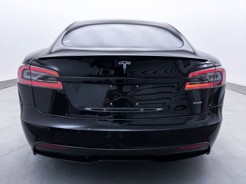 Used 2022 Tesla Model S Plaid image 14