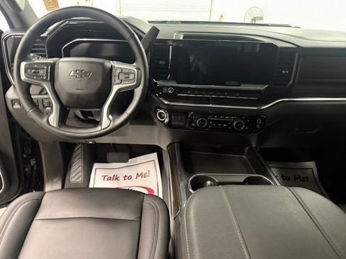 Used 2024 Chevrolet Silverado 2500 LT w/ Midnight Edition AWD/4WD image 13