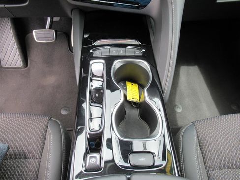 Used 2023 Buick Envision Preferred image 21