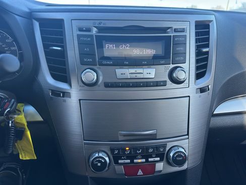 Used 2013 Subaru Outback 2.5i Premium image 9