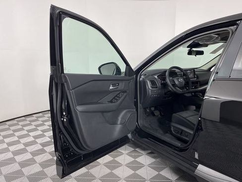 New 2026 Nissan Rogue SV w/ Cold Weather Package FWD image 17