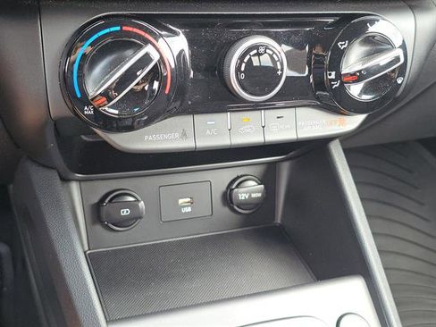 Used 2023 Hyundai Kona SEL image 22