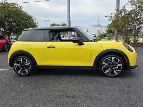 New 2026 MINI Cooper 2-Door Hardtop FWD image 8