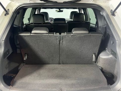 Used 2021 Volkswagen Tiguan SE R-Line image 27