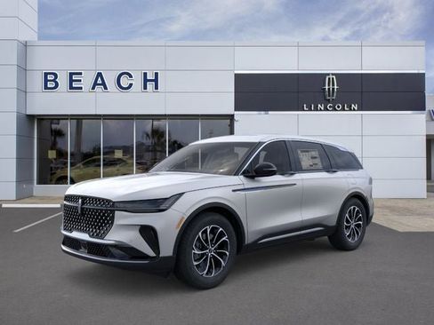 New 2026 Lincoln Nautilus Premier w/ Equipment Group 102A AWD/4WD image 2