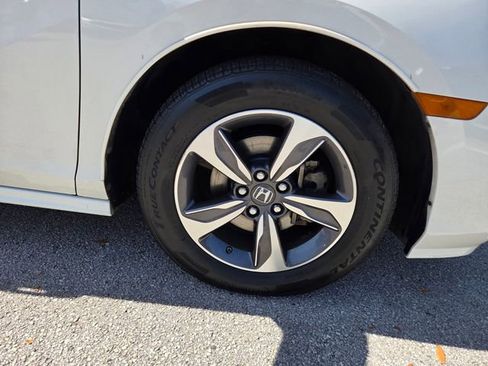 Used 2018 Honda Odyssey Touring image 29