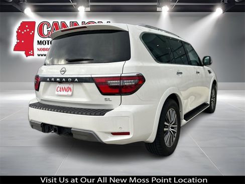 Used 2024 Nissan Armada SL w/ Captain's Chairs Package image 3