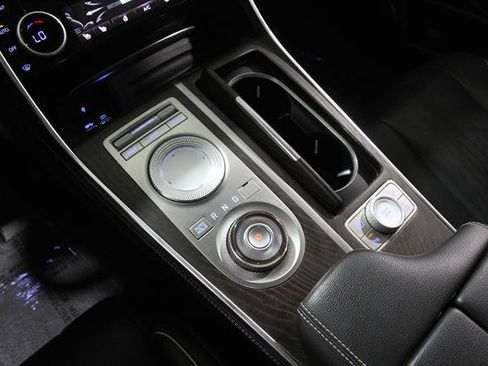 Used 2022 Genesis GV80 3.5T Advanced + AWD/4WD image 16