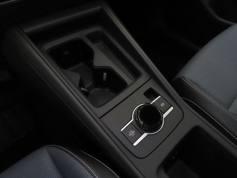 New 2026 Volkswagen Tiguan SE image 18